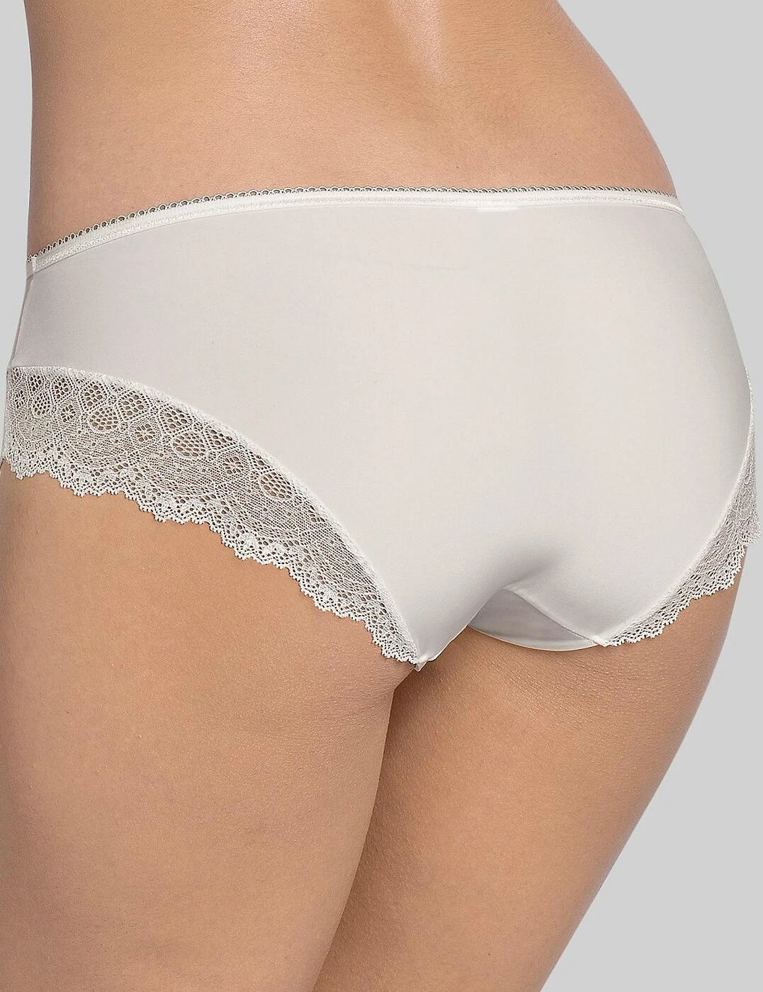 10146519 Triumph Lovely Angel Curves Hipster Brief - 10146519 Vanille