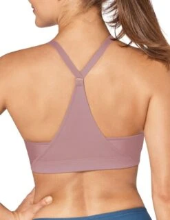 10198744 Triumph Triaction Free Motion Moulded Sports Bra - 10198744 Dusted Rose