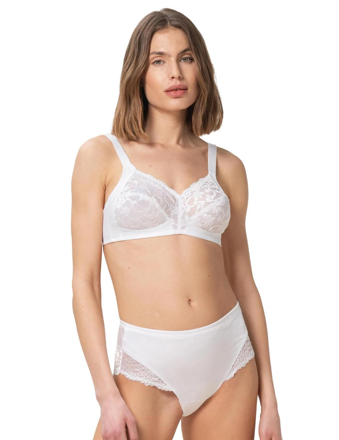 10210671 Triumph Ladyform Soft Maxi Brief - 10210671 White - Image 4