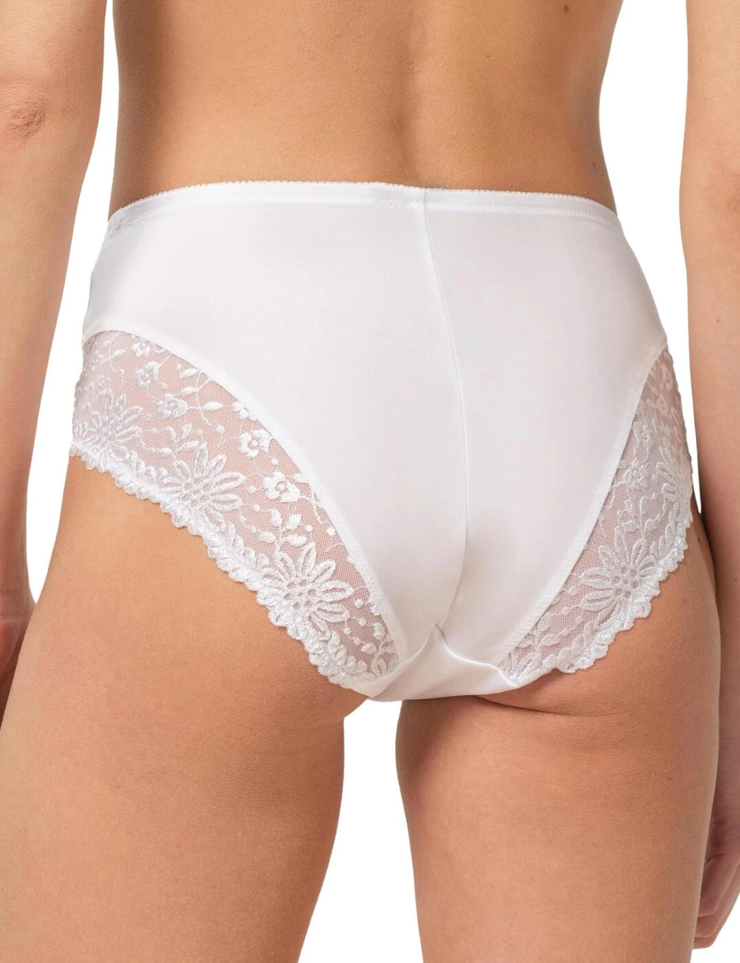 10210671 Triumph Ladyform Soft Maxi Brief - 10210671 White