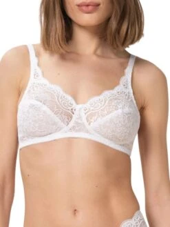 Triumph Amourette 300 Non Wired Bra - White