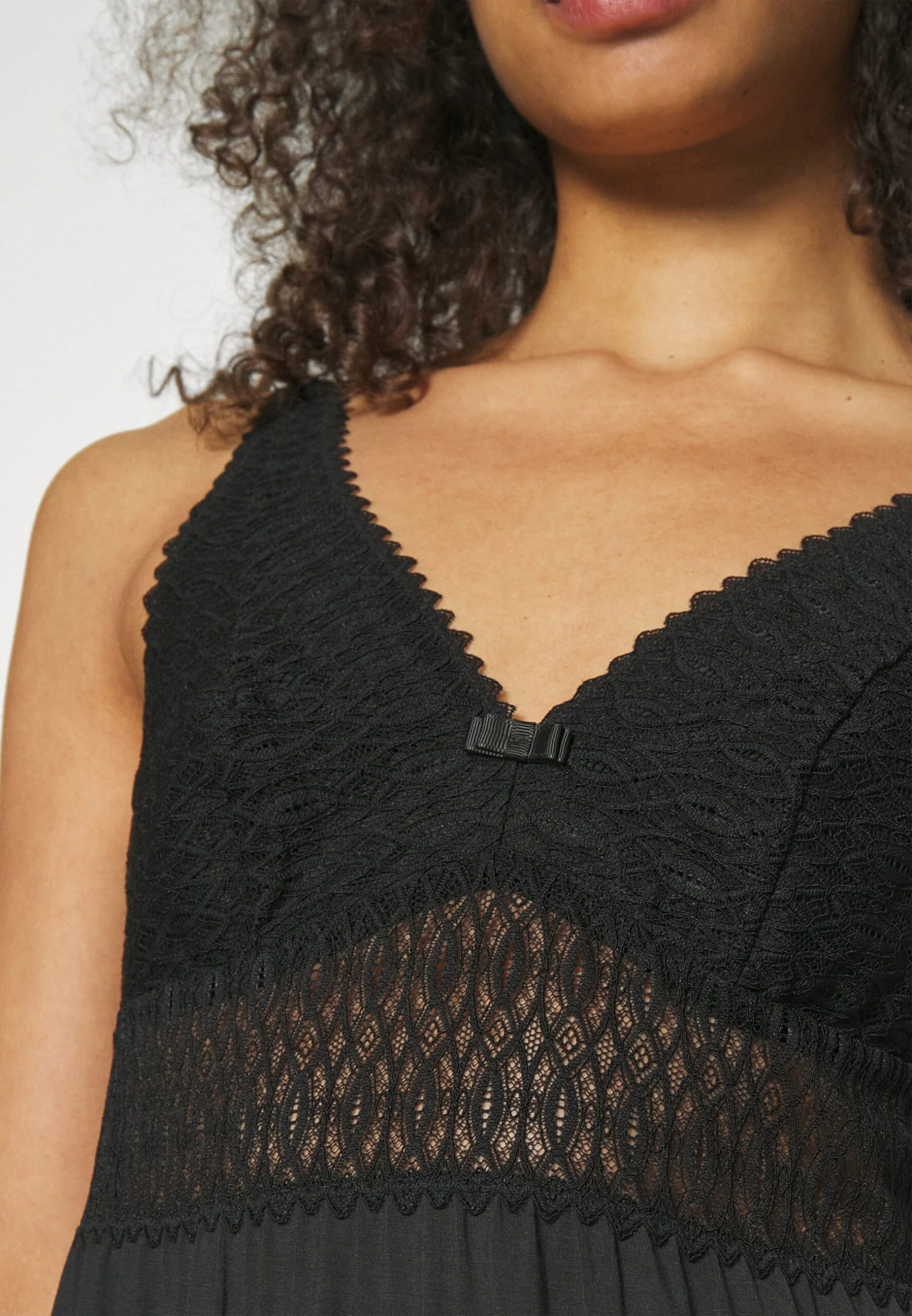 Triumph Aura Spotlight - Nightie - Black - Image 6