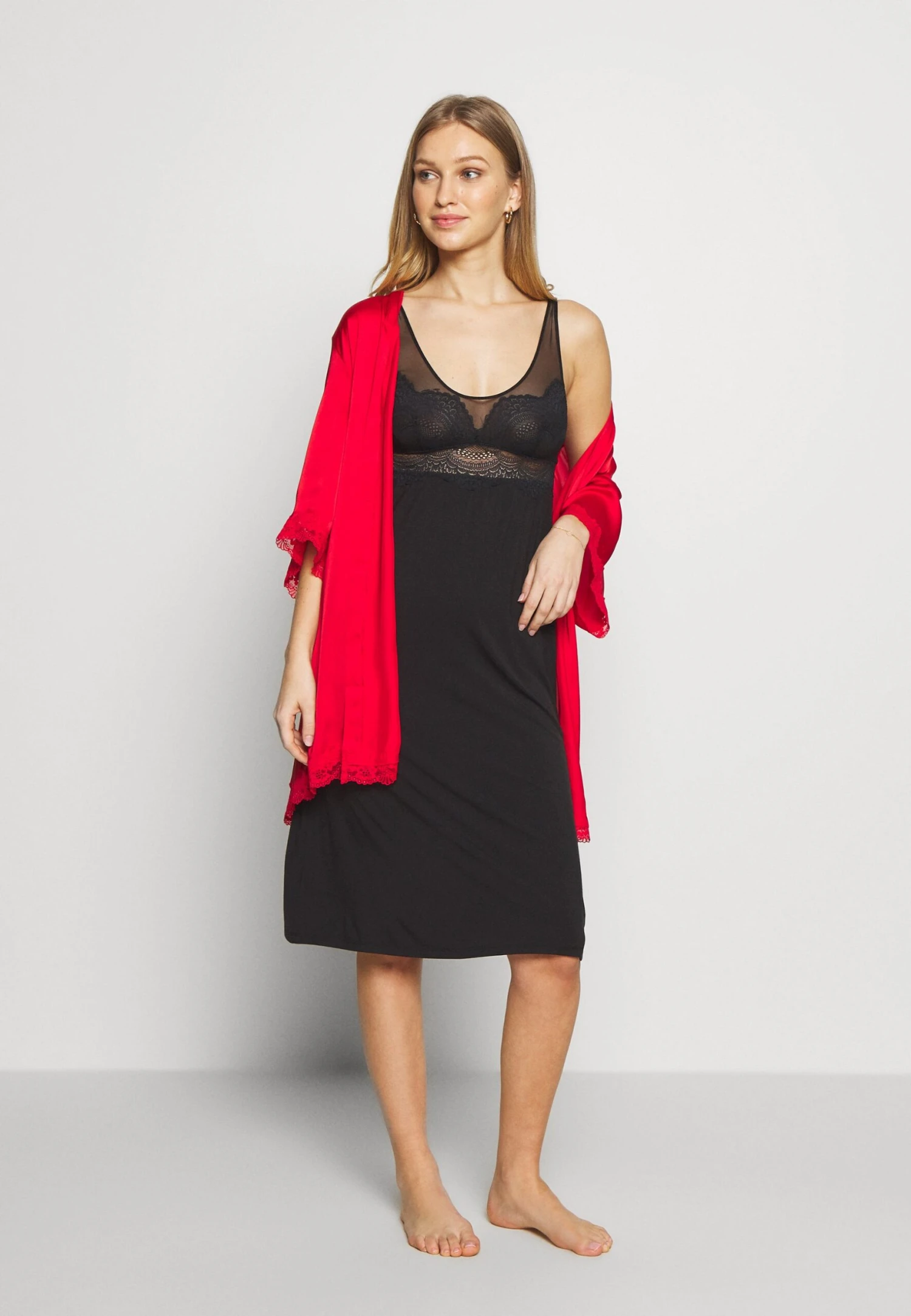 Triumph Darling Spotlight Medium - Nightie - Image 2