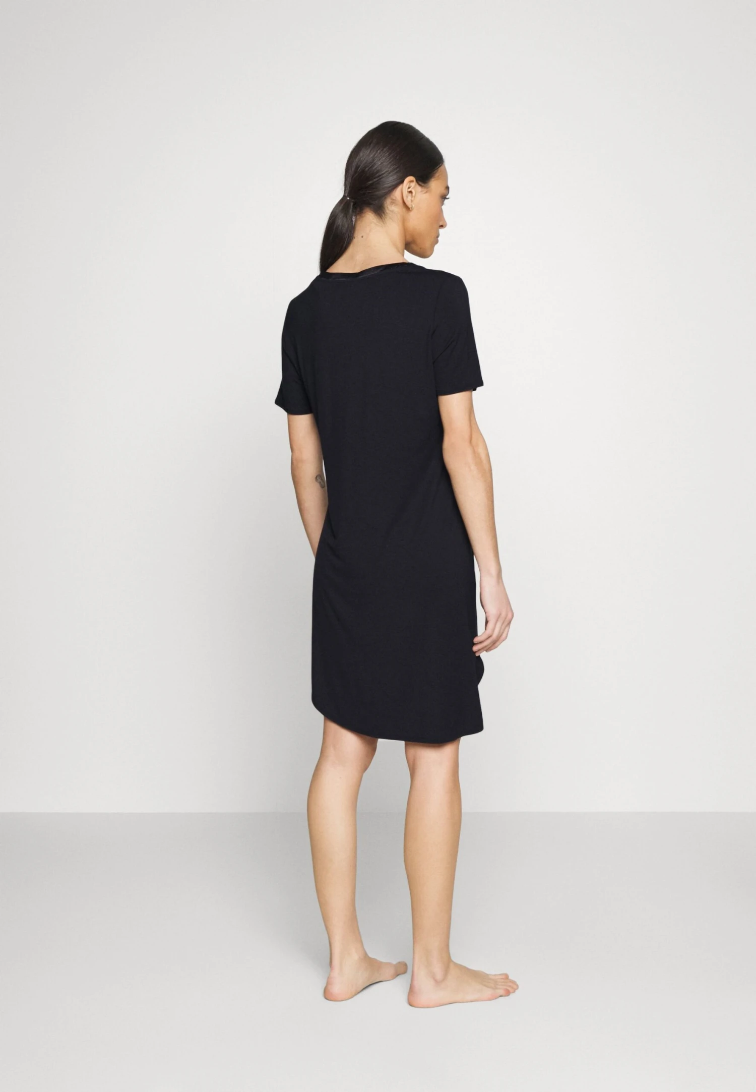 Triumph Climate - Nightie - Black - Image 3